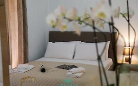 Atlantis Hotel & Apartments